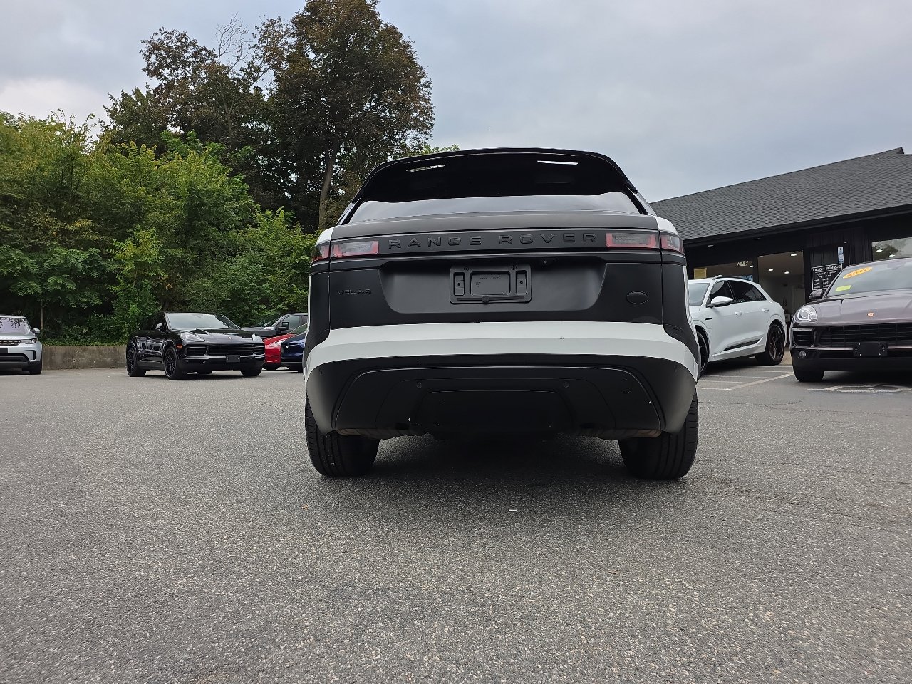 Used 2018 Land Rover Range Rover Velar S image 34