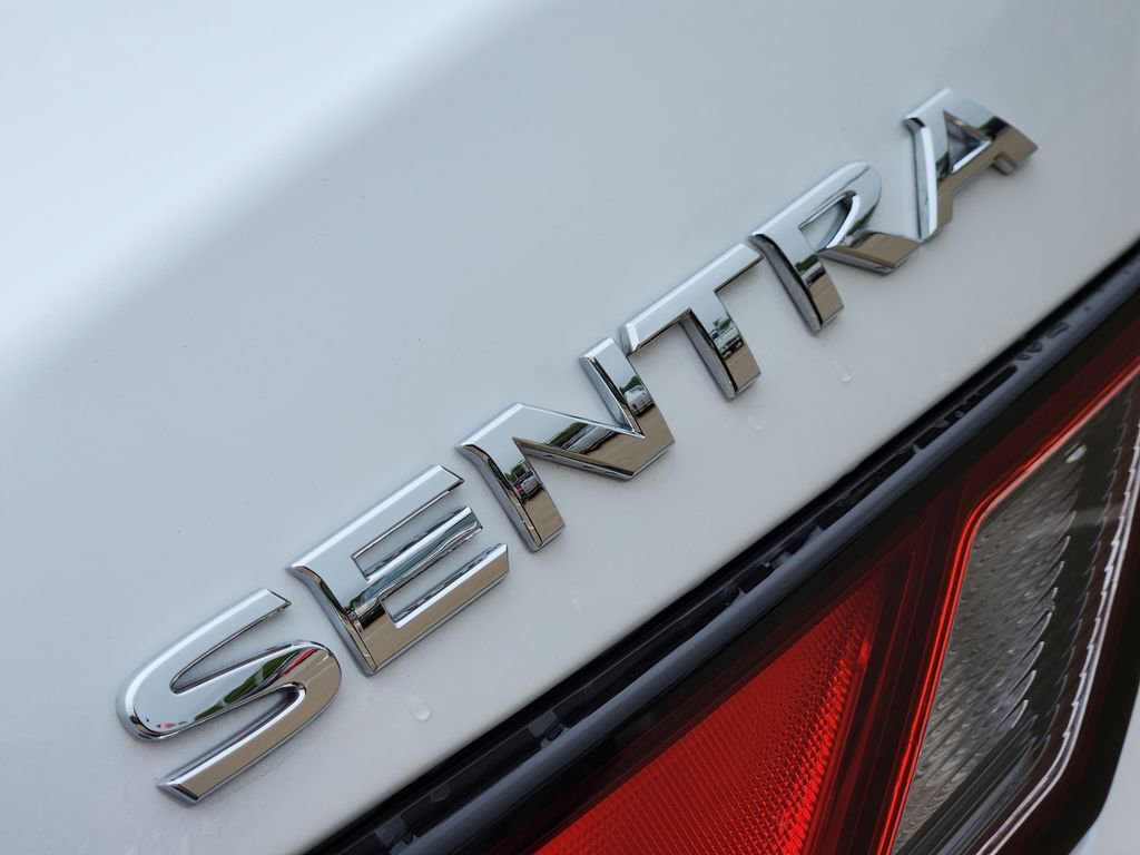 Used 2023 Nissan Sentra SV FWD image 11