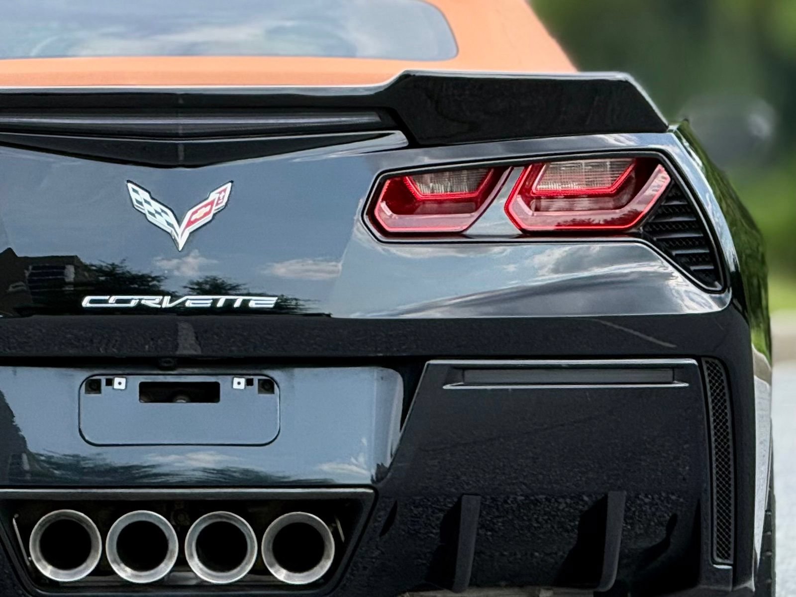 Used 2015 Chevrolet Corvette Stingray Convertible w/ 3LT Preferred Equipment Group RWD image 17