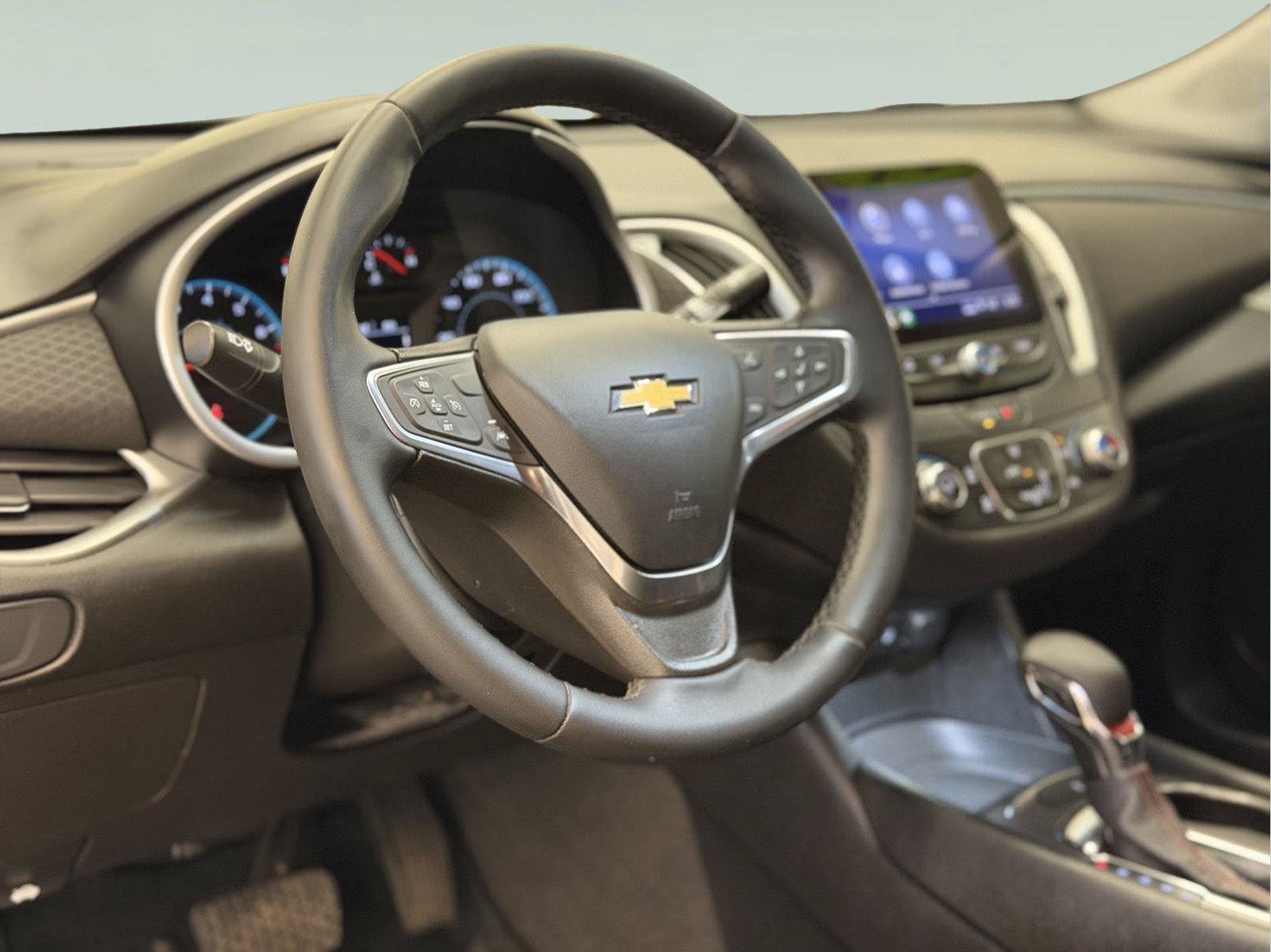 Used 2023 Chevrolet Malibu RS FWD image 21