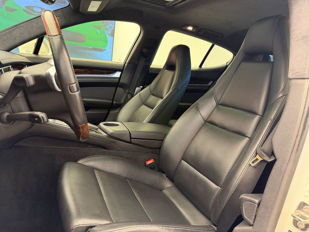 Used 2014 Porsche Panamera AWD/4WD image 5