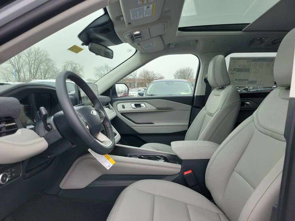 New 2026 Ford Explorer Active w/ Active Comfort Package image 16