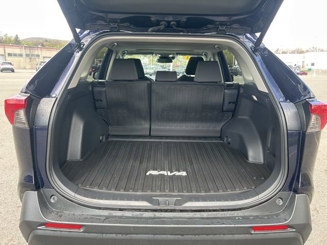 Used 2024 Toyota RAV4 XLE w/ Convenience Package image 27