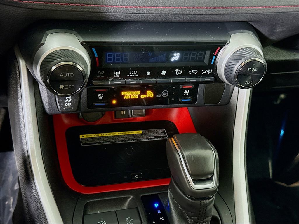 Certified 2020 Toyota RAV4 TRD Off-Road AWD/4WD image 10