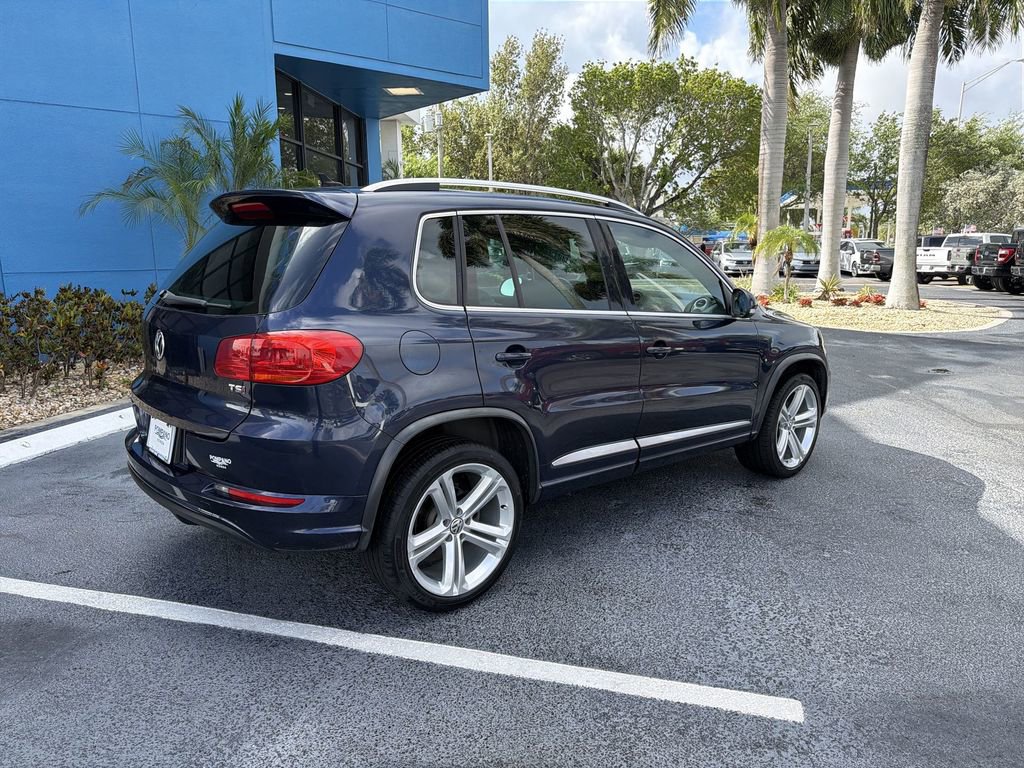 Used 2016 Volkswagen Tiguan R-Line image 8