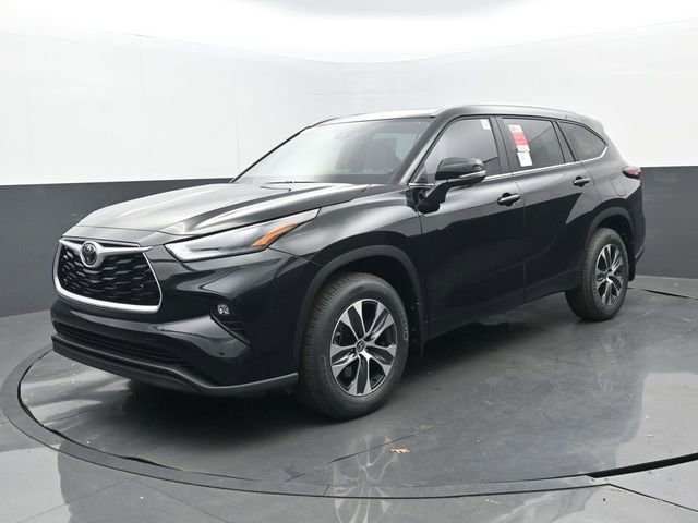 Used 2026 Toyota Highlander XLE image 24