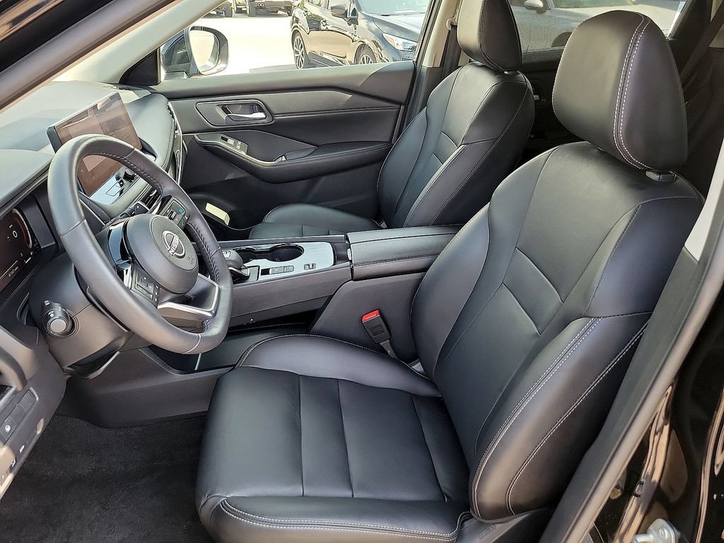 Used 2024 Nissan Rogue SL w/ SL Premium Package FWD image 16