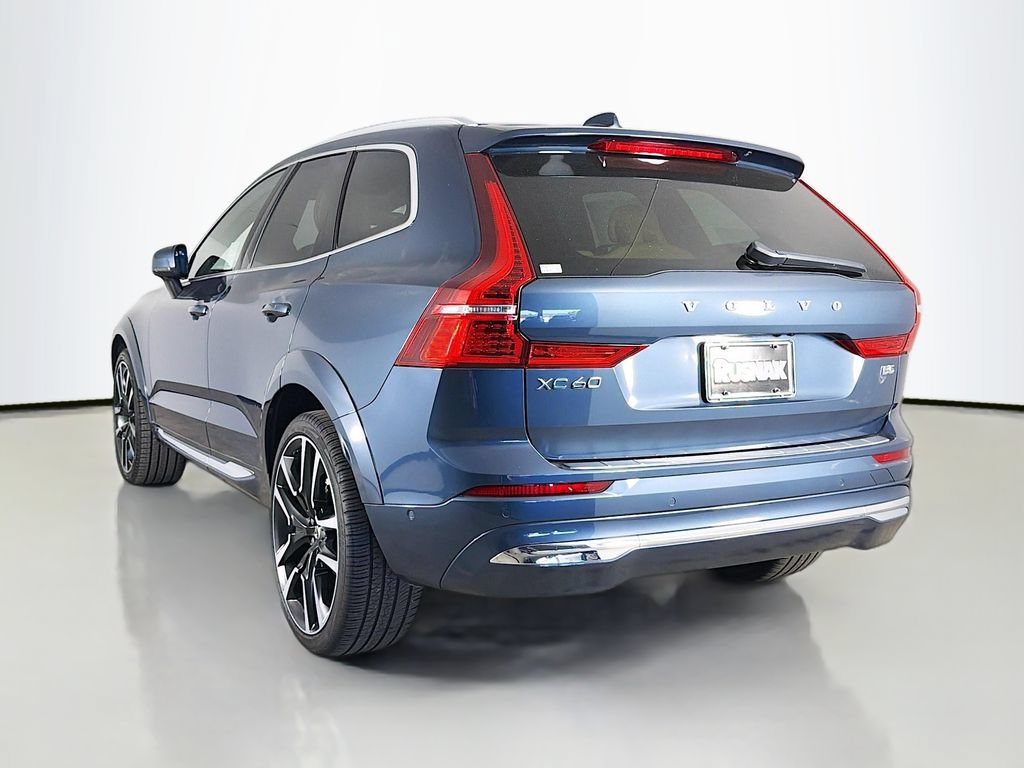 Used 2023 Volvo XC60 B5 Ultimate w/ Protection Package Premier FWD image 5