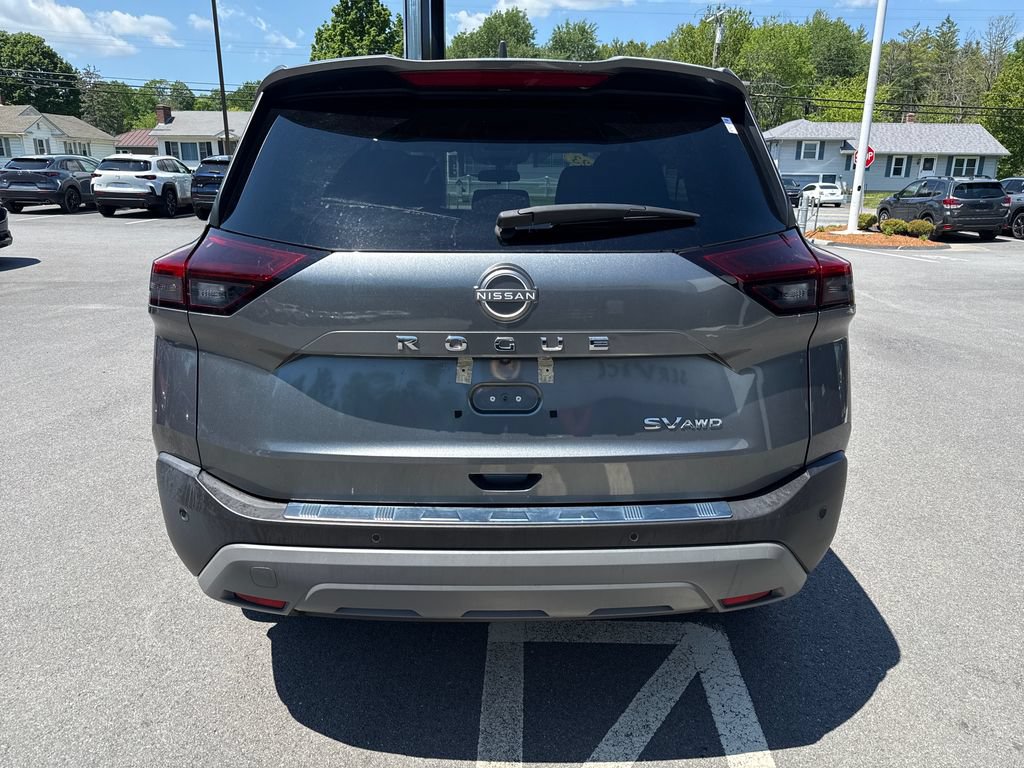 Used 2023 Nissan Rogue SV AWD/4WD image 4