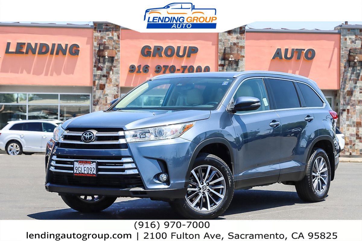 Used 2019 Toyota Highlander XLE w/ Carpet Mat Package (TMS)