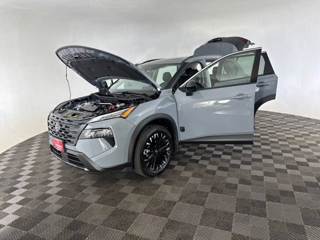 New 2026 Nissan Rogue Dark Armor AWD/4WD image 10