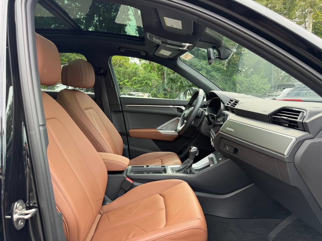 Used 2024 Audi Q3 2.0T Premium AWD/4WD image 17