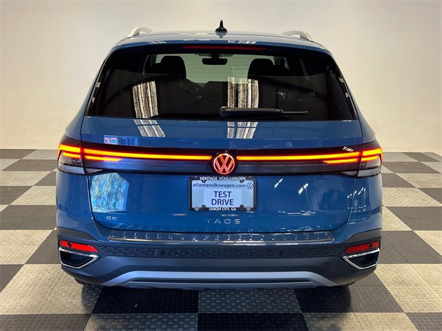 New 2026 Volkswagen Taos SE image 4