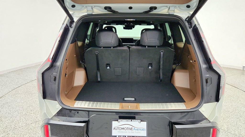 Used 2024 Kia EV9 GT-Line AWD/4WD image 23