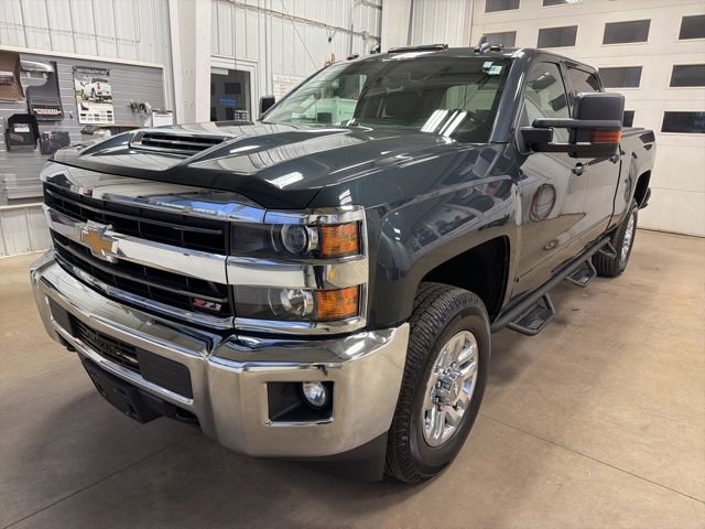 Used 2019 Chevrolet Silverado 3500 LT AWD/4WD image 2