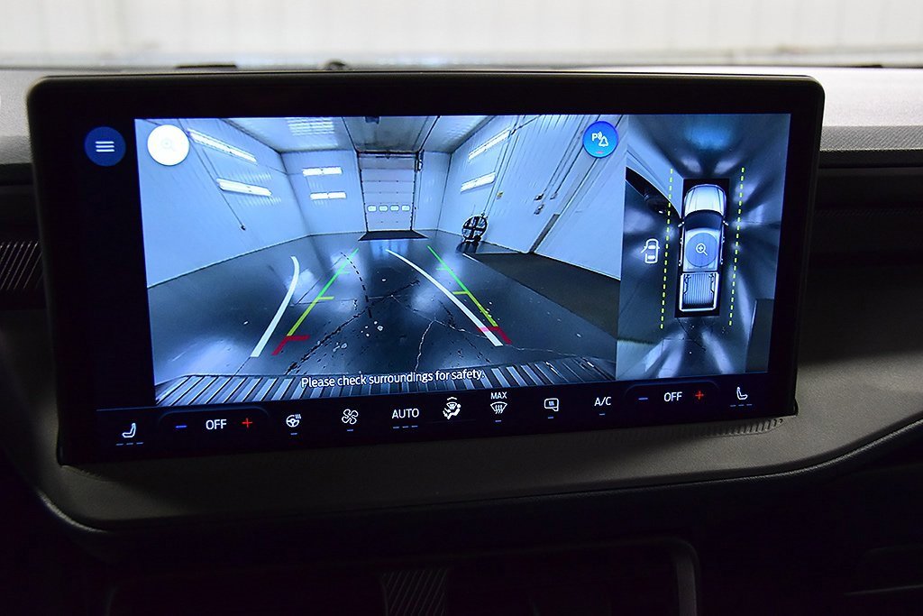 New 2025 Ford Maverick Lariat w/ Black Appearance Package image 24