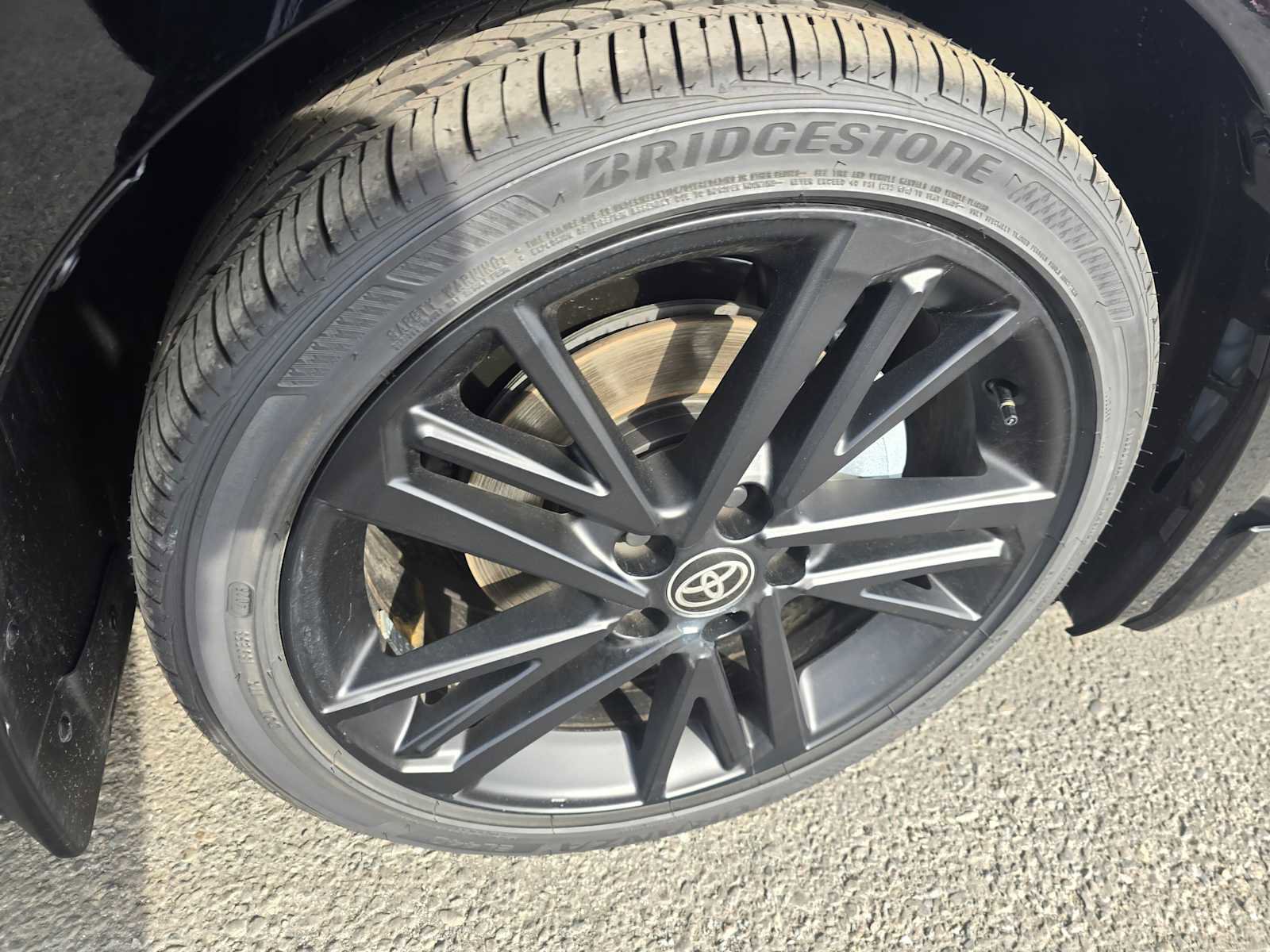 New 2026 Toyota Camry Hybrid image 9