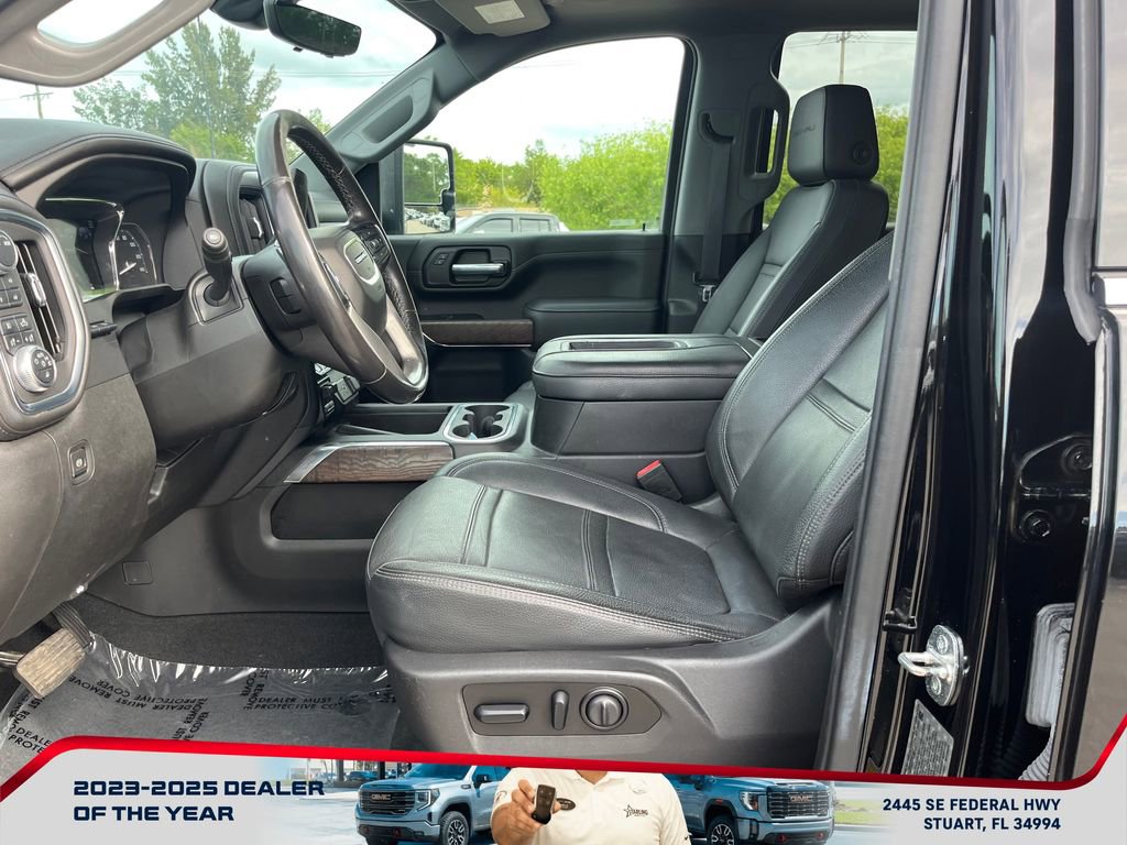 Used 2021 GMC Sierra 3500 Denali w/ Denali Ultimate Package image 9
