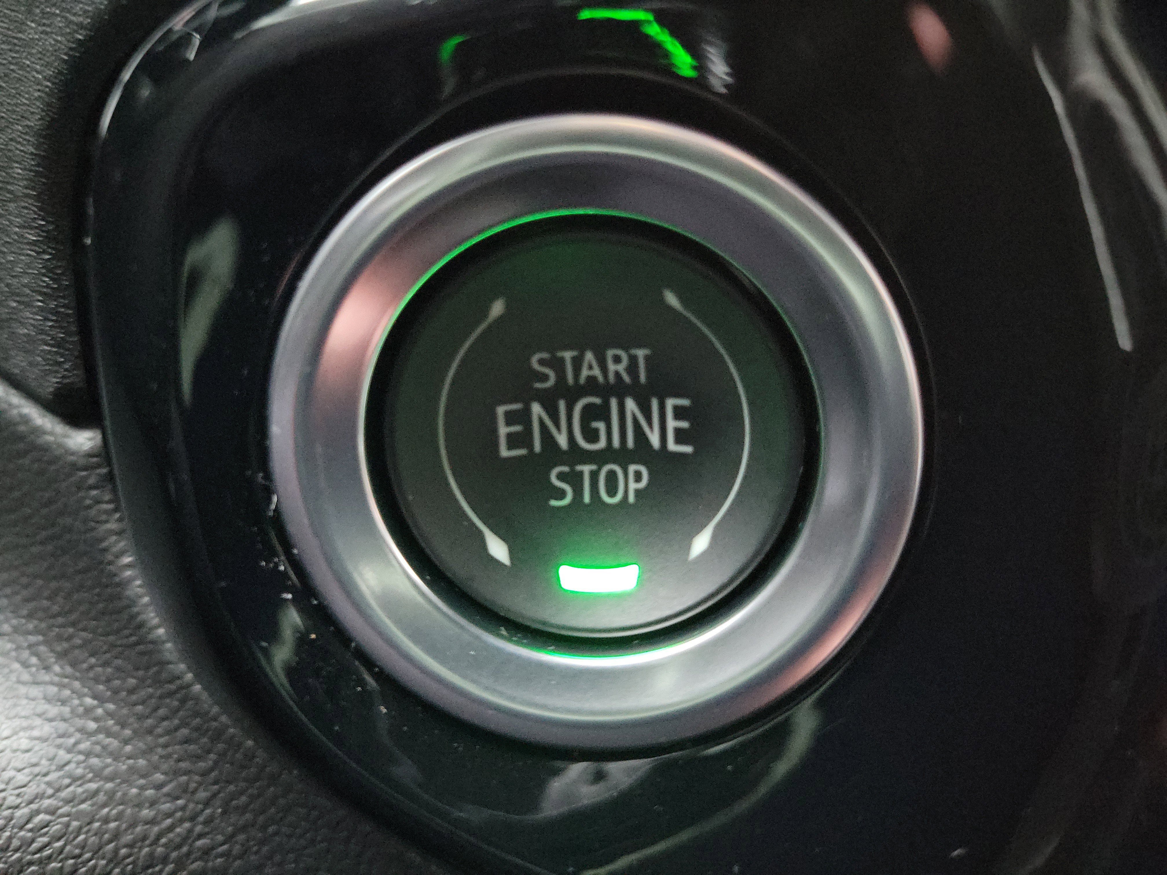 Used 2025 GMC Sierra 1500 SLT w/ SLT Premium Plus Package image 32