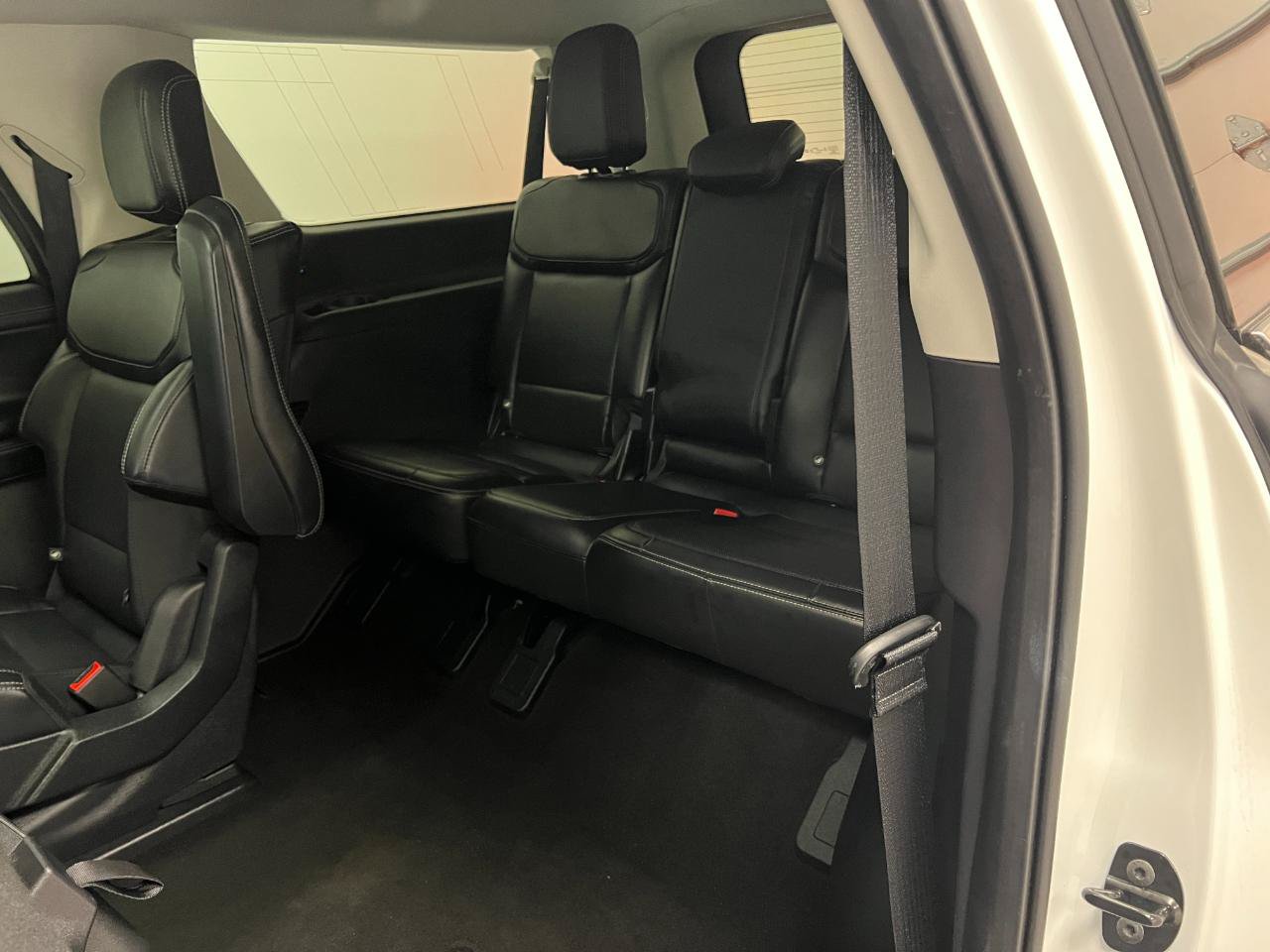 Used 2025 Ford Expedition Max Platinum AWD/4WD image 41