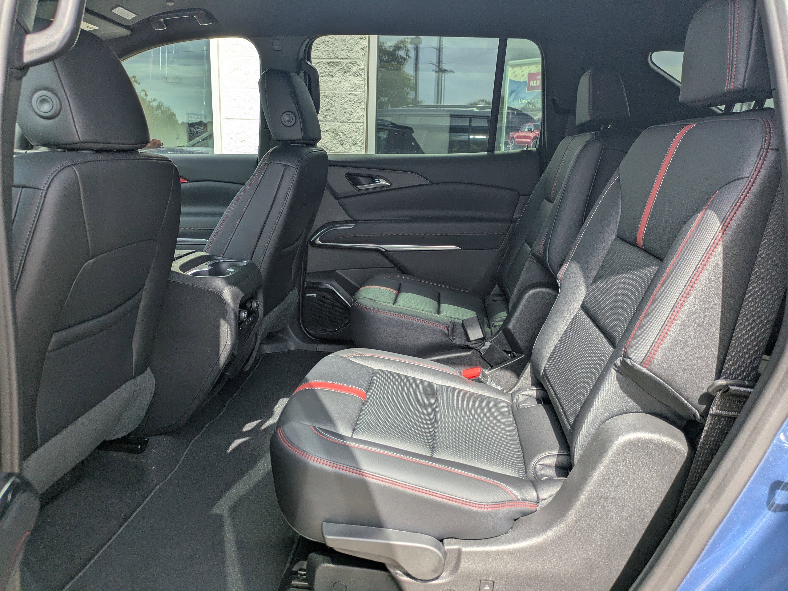 New 2026 Chevrolet Traverse RS image 15