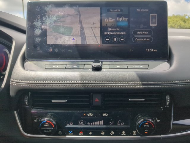 Used 2024 Nissan Rogue SL w/ SL Premium Package FWD image 25