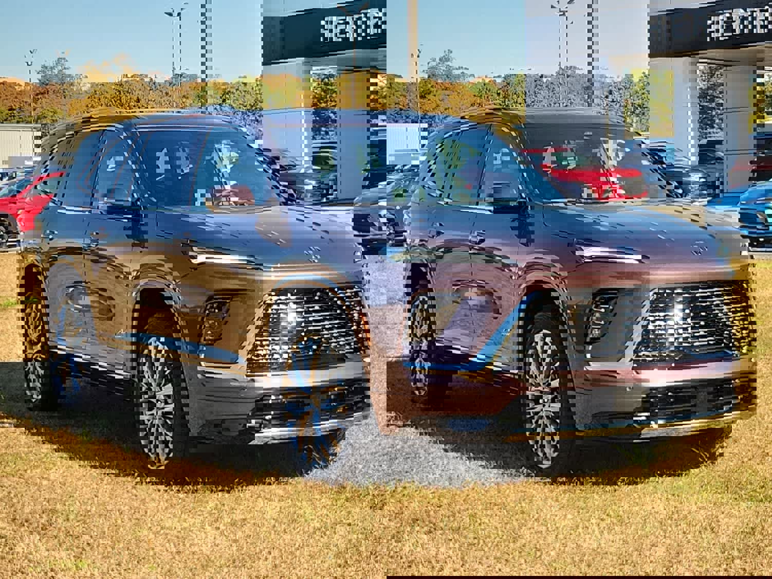 New 2026 Buick Enclave Avenir w/ Super Cruise Package image 3