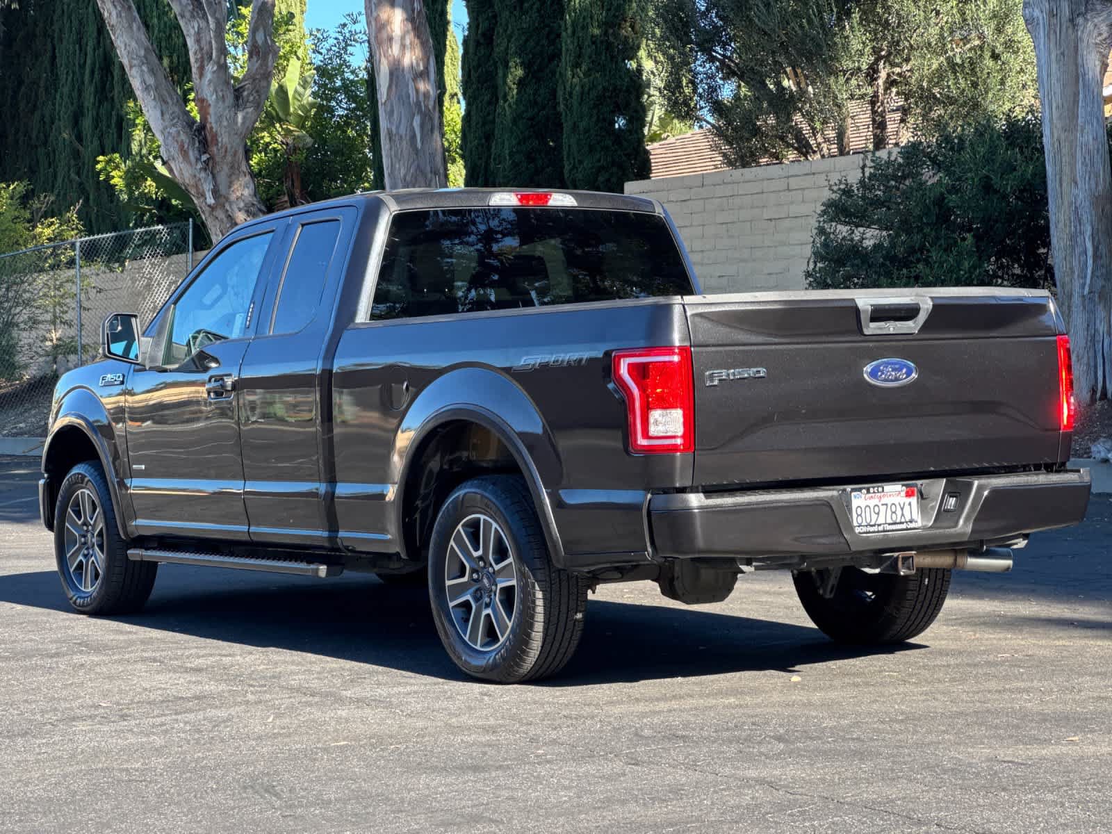 Used 2015 Ford F150 XLT w/ Equipment Group 301A Mid RWD image 6