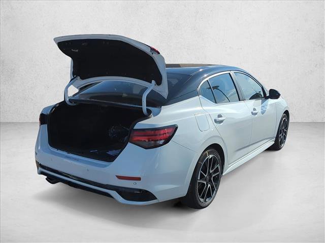 New 2025 Nissan Sentra SR w/ SR Premium Package image 7