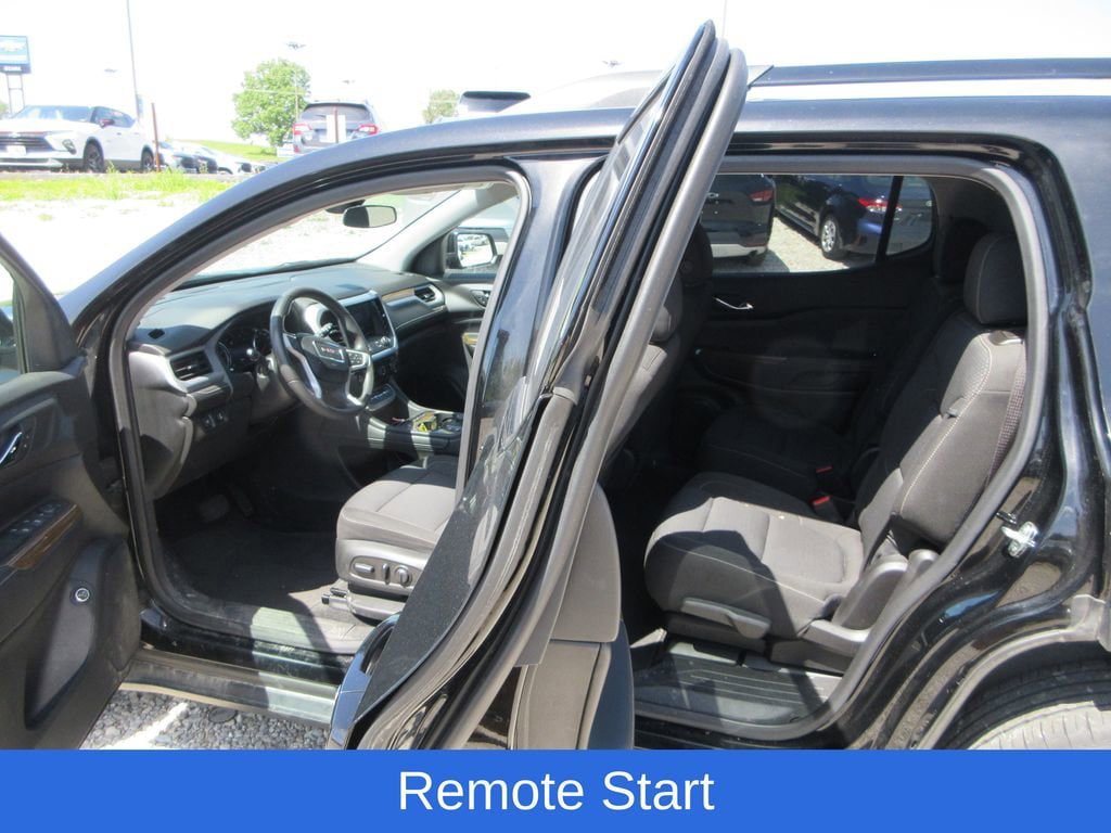 Used 2023 GMC Acadia SLE w/ Driver Convenience Package FWD image 5