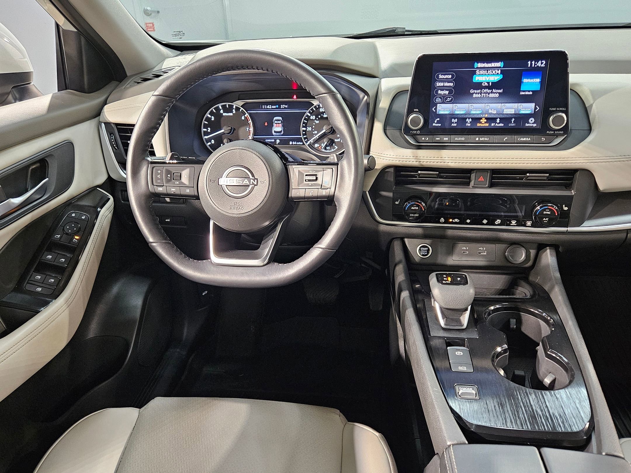 Used 2023 Nissan Rogue SV w/ SV Premium B Package image 9