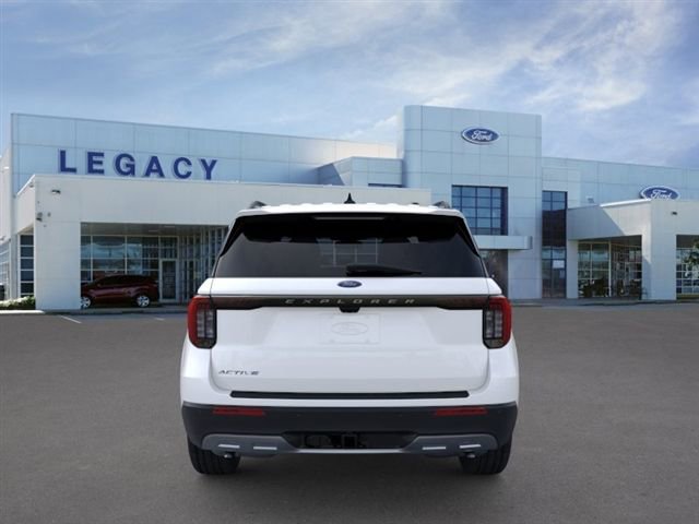 New 2026 Ford Explorer Active RWD image 5