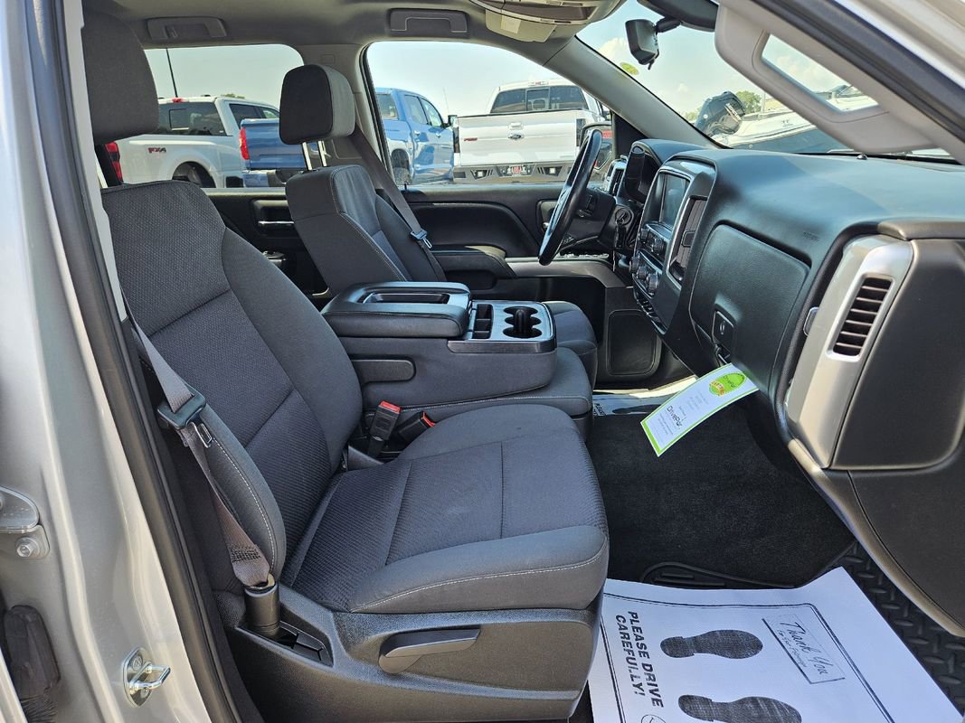 Used 2017 Chevrolet Silverado 1500 LT w/ LT Eassist Package AWD/4WD image 18