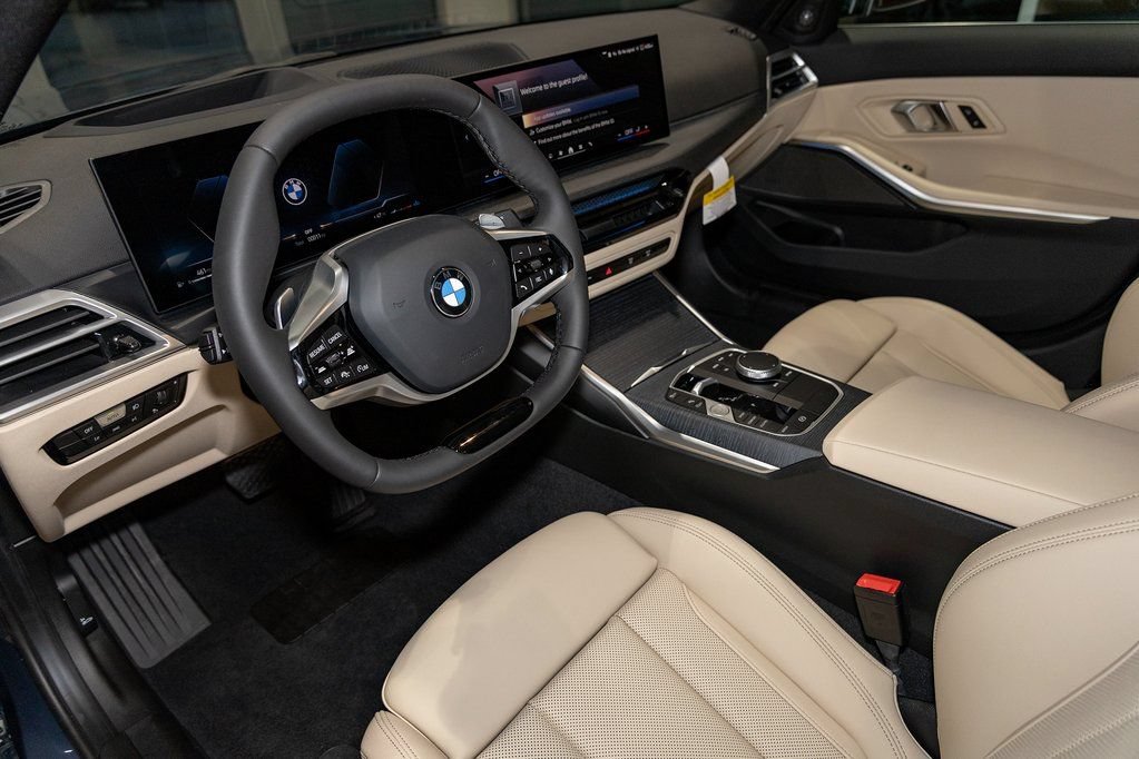 Used 2026 BMW 330i xDrive Sedan w/ Premium Package AWD/4WD image 15