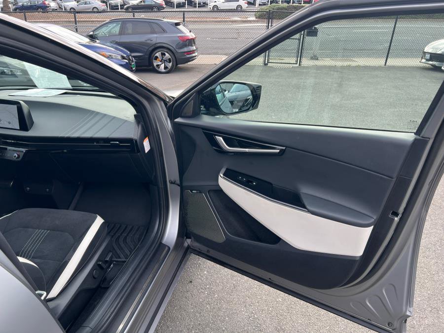 Used 2023 Kia EV6 GT-Line w/ GT-Line Suede Seat Package image 42