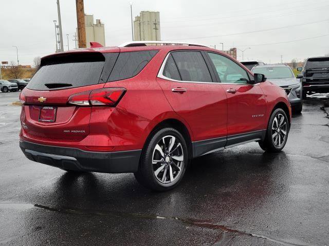 Used 2023 Chevrolet Equinox Premier image 2
