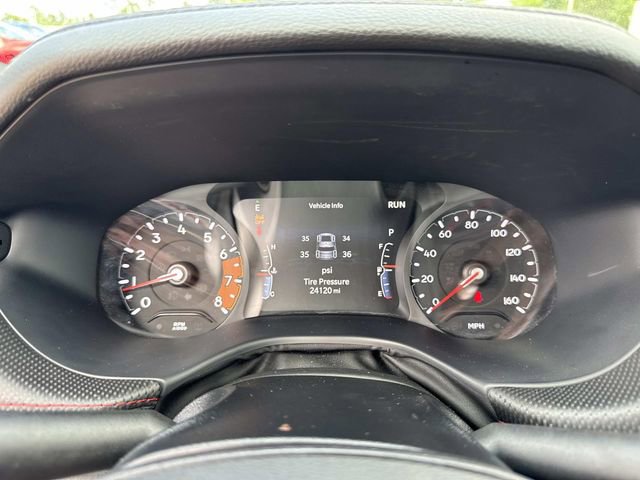Used 2025 Jeep Compass Trailhawk w/ Trailer Tow Group AWD/4WD image 26
