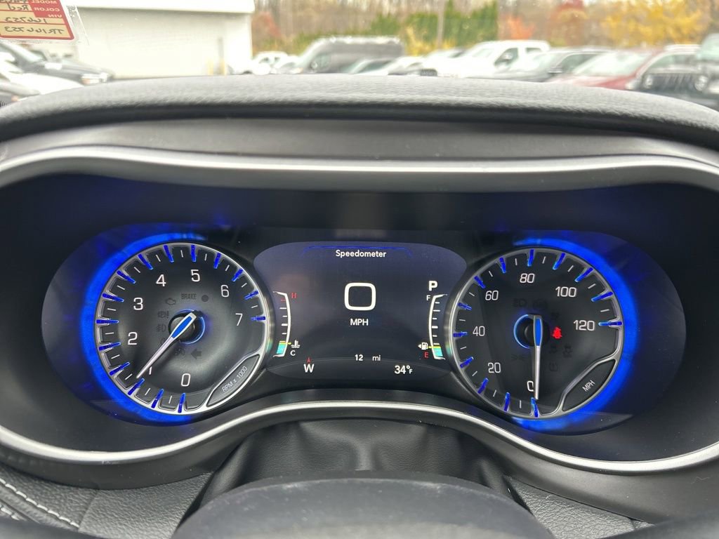 New 2026 Chrysler Pacifica Select image 24