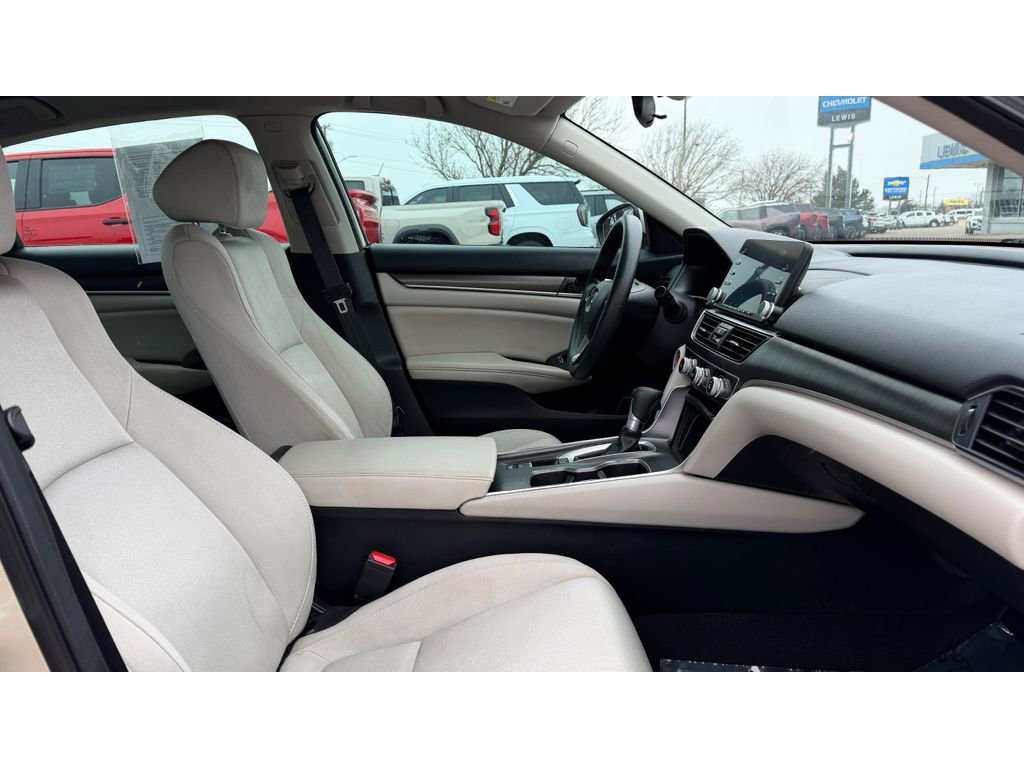 Used 2018 Honda Accord LX image 12