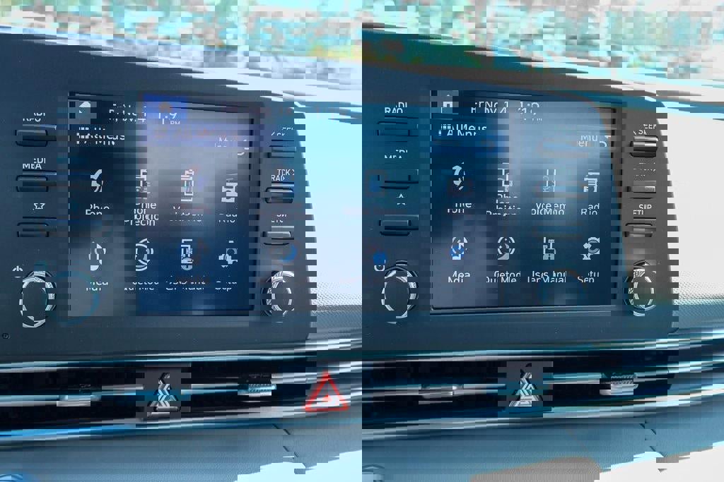 New 2026 Hyundai Elantra Sport image 5