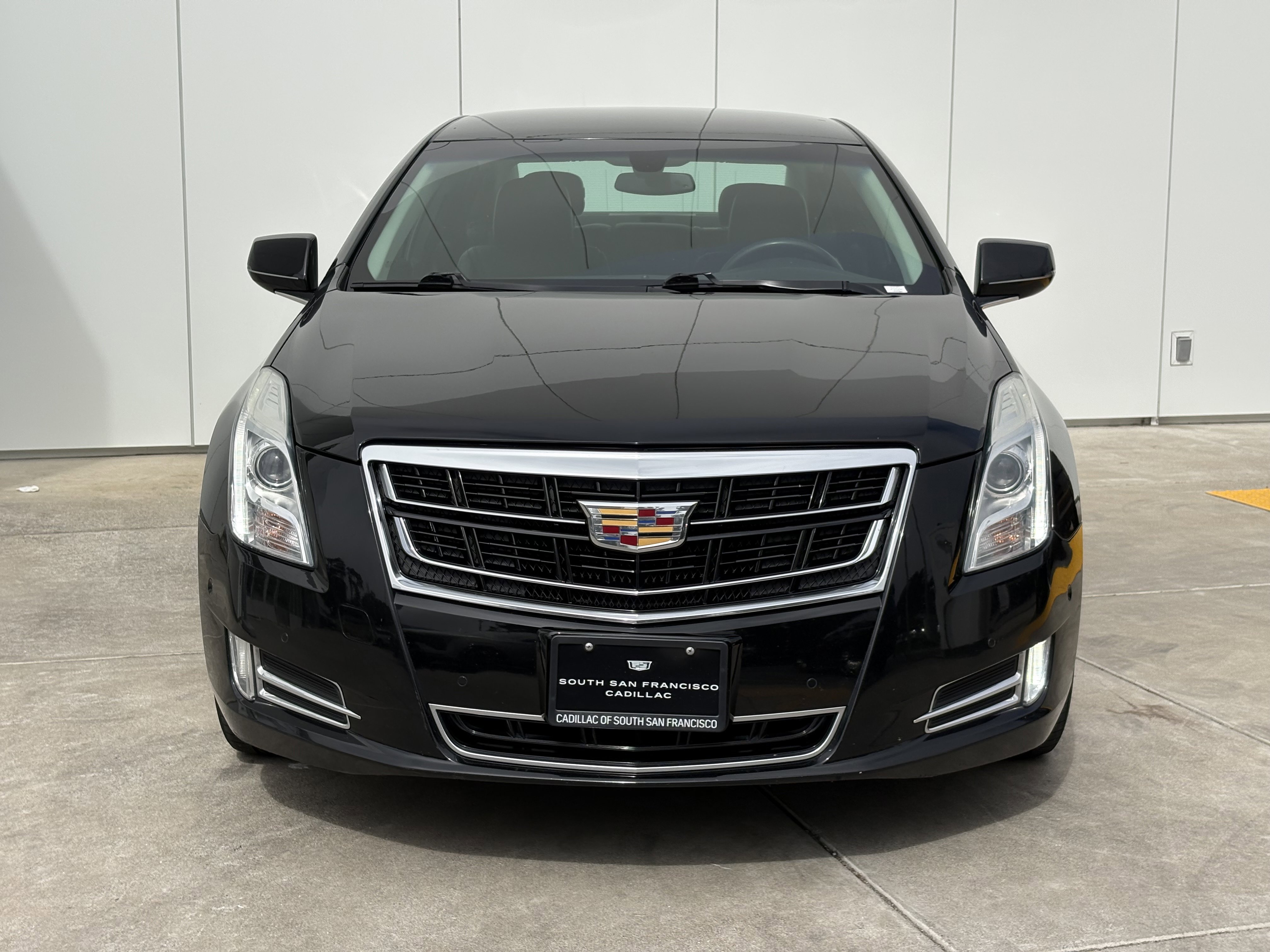 Used 2023 Cadillac Escalade ESV Sport Platinum AWD/4WD image 3