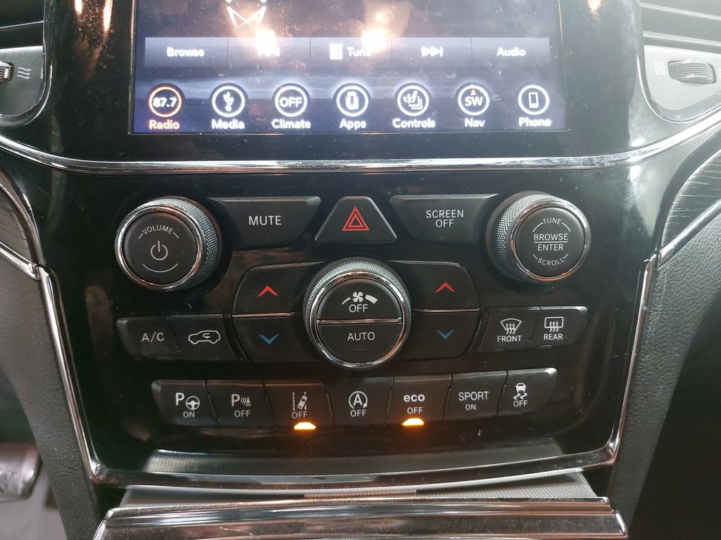 Used 2019 Jeep Grand Cherokee Summit AWD/4WD image 20