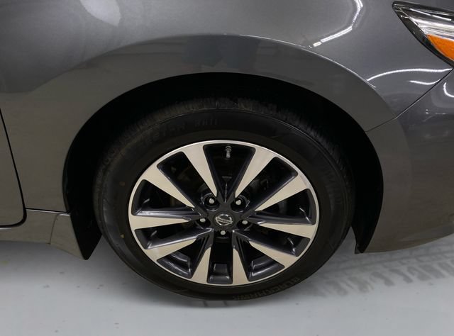 Used 2017 Nissan Altima 2.5 SV FWD image 16