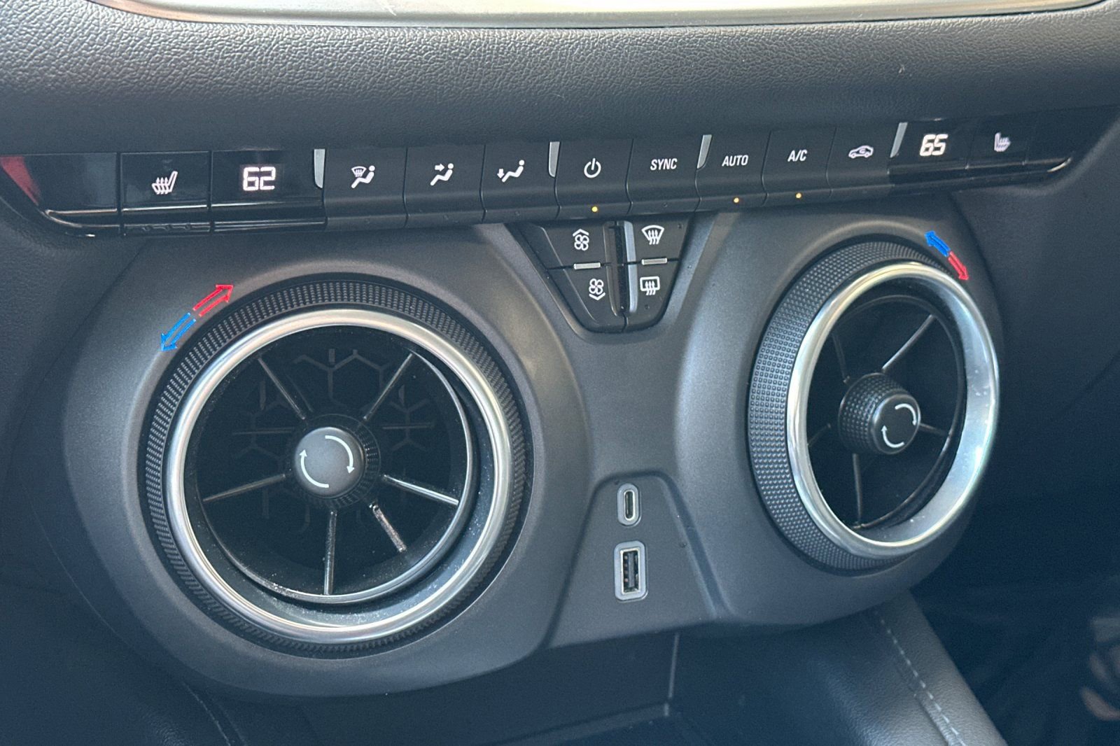 Certified 2020 Chevrolet Blazer LT FWD image 27