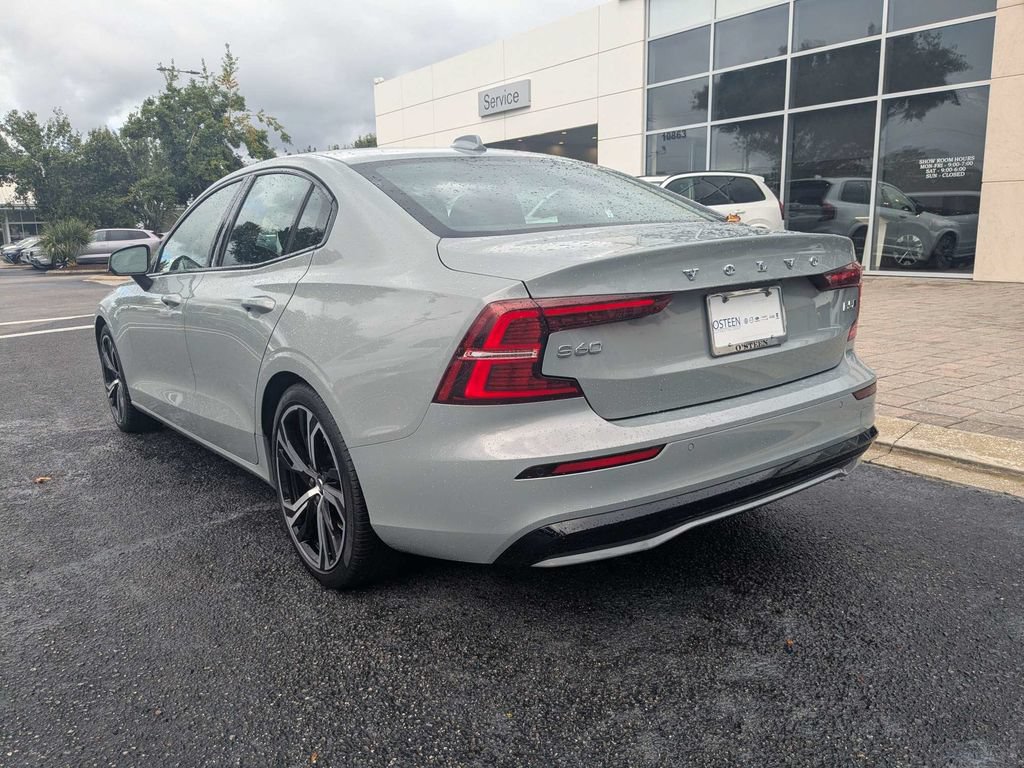 Certified 2024 Volvo S60 B5 Core AWD/4WD image 4