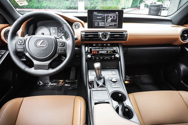 Certified 2025 Lexus IS 300 F Sport image 19