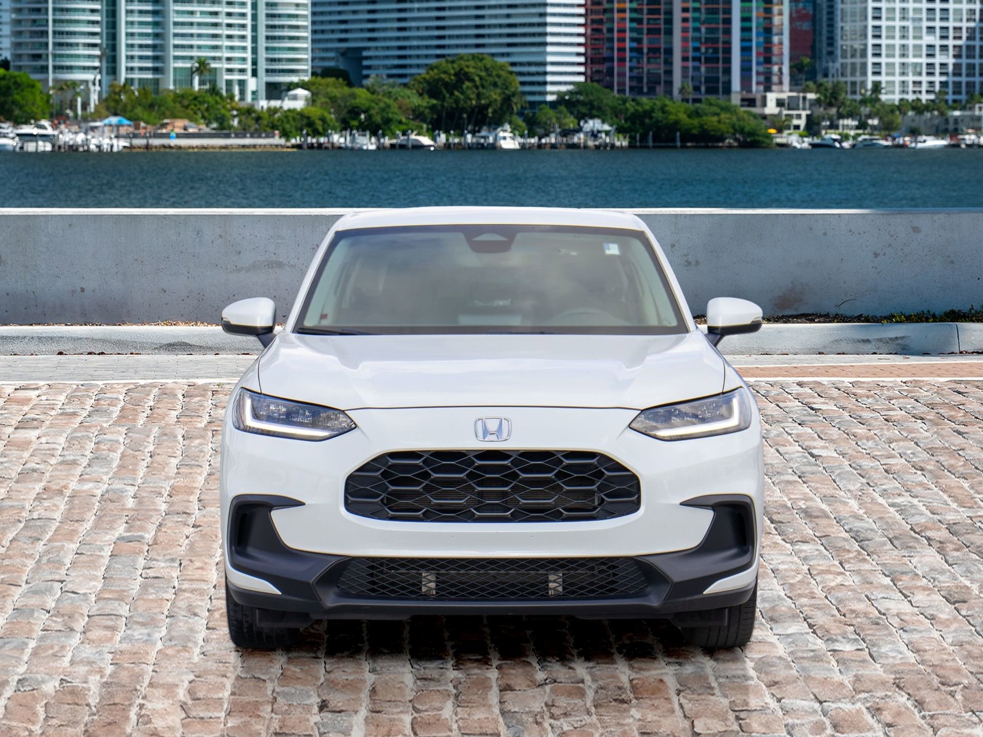 Used 2024 Honda HR-V LX image 2