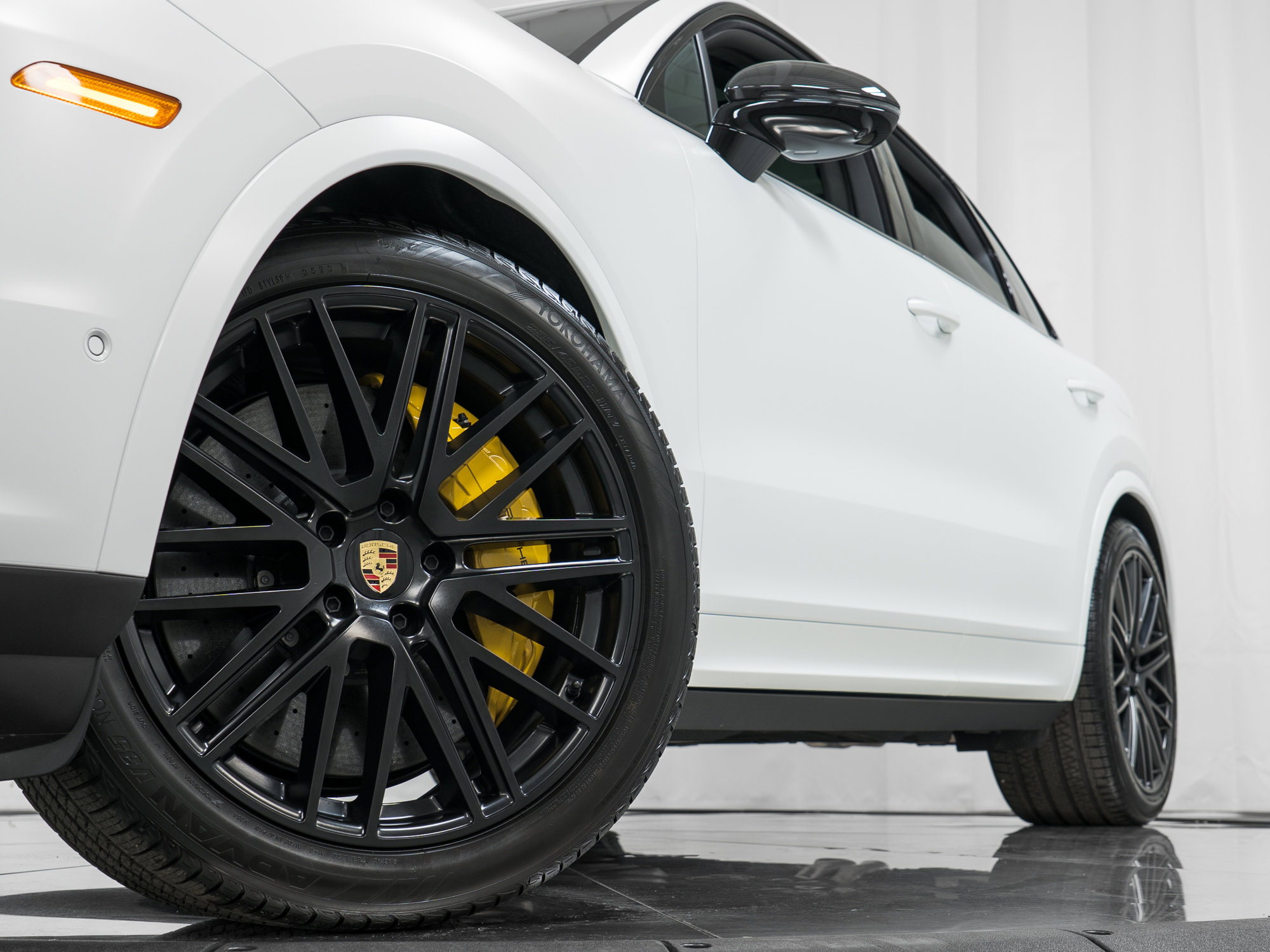 Certified 2024 Porsche Cayenne Turbo image 37