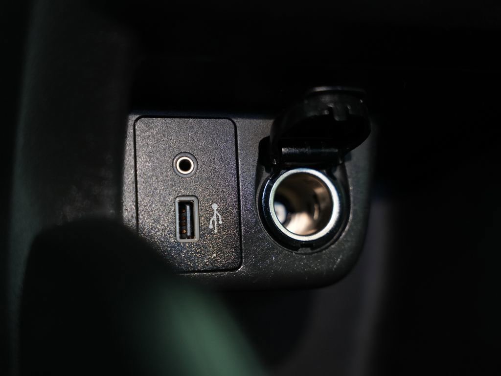 Used 2021 Nissan Versa S image 23