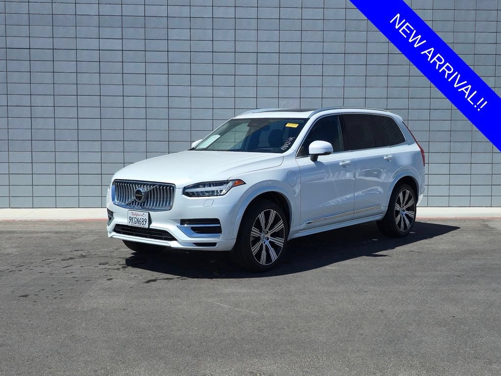 Used 2024 Volvo XC90 T8 Ultimate w/ Lounge Package